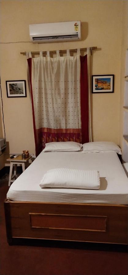 Granny'S Inn Varanasi Room photo